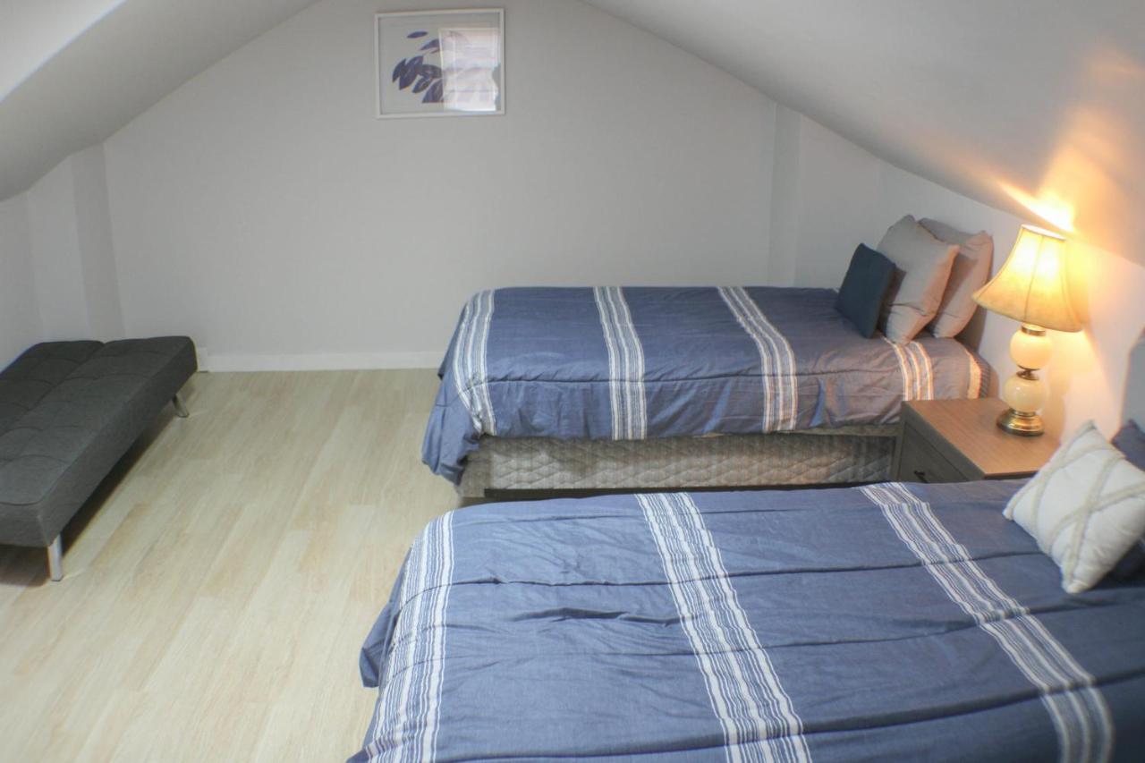 3 Bedroom Southside Pad - Sleeps 8 - Amazing Location Pittsburgh Kültér fotó